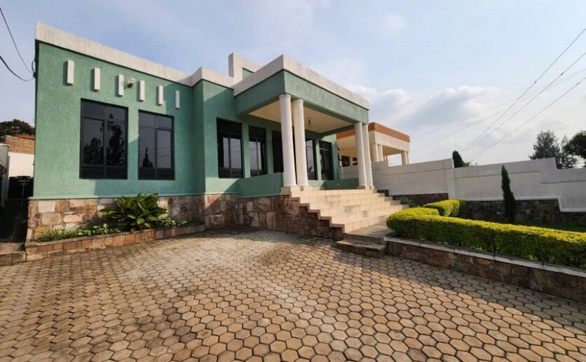 unfurnished house for rent in Kibagabaga (16)