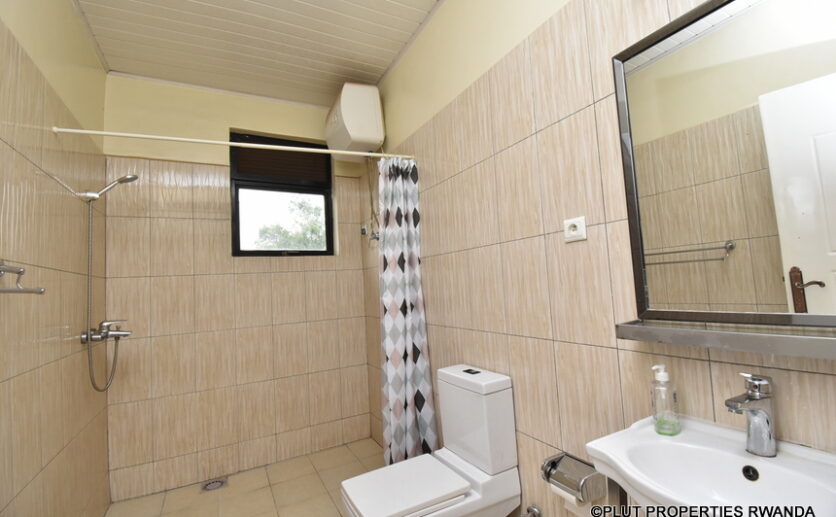 furnished apartment for rent in Kagugu (2)