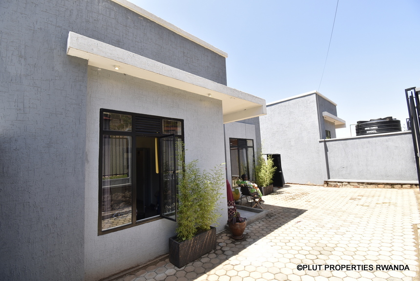 Furnished house for rent in Rebero.