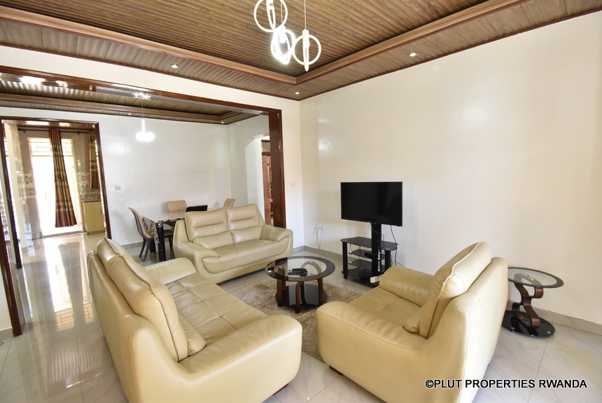 Rent apartment in Rebero.
