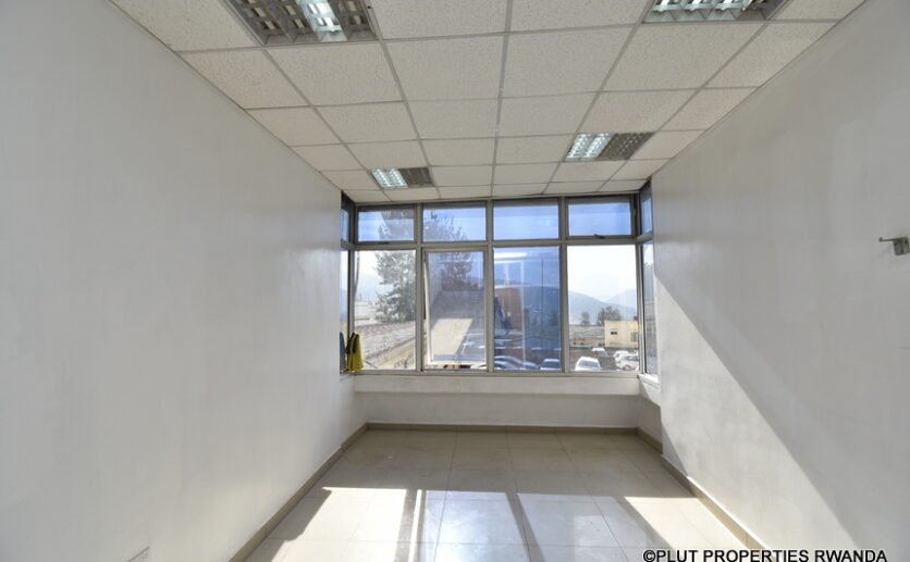 rent office in nyarugenge city center (2)