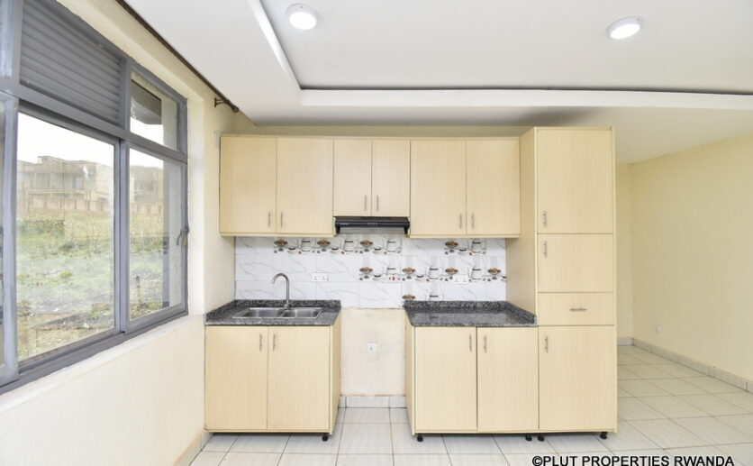 unfurnished apartment for rent in rebero (3)