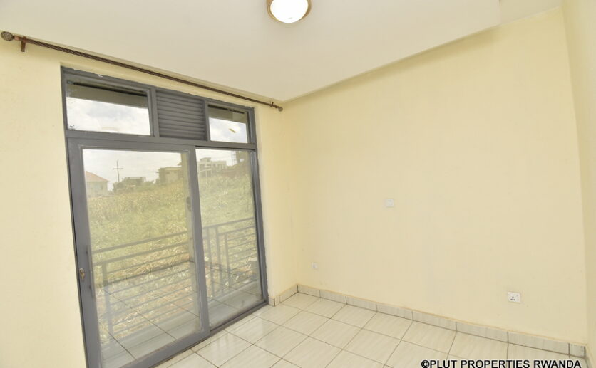 unfurnished apartment for rent in rebero (4)