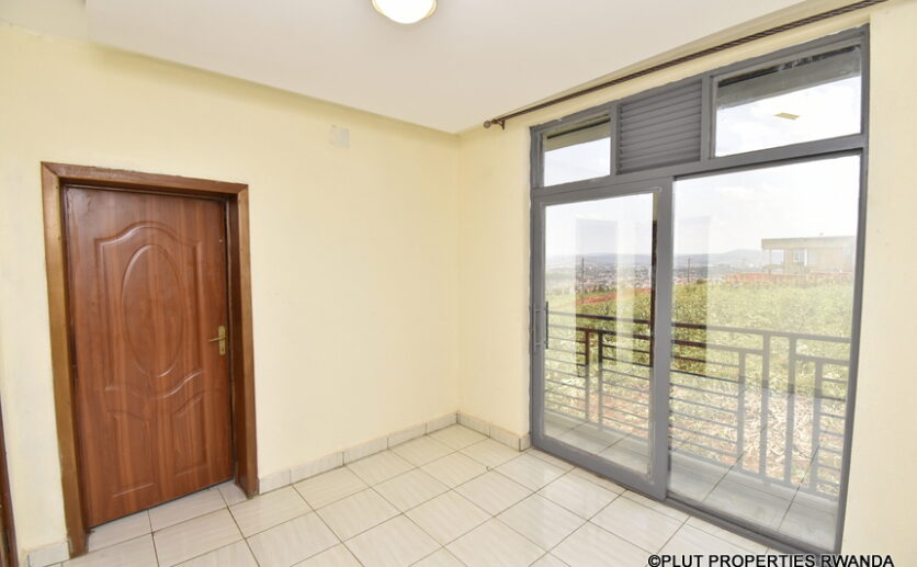 unfurnished apartment for rent in rebero (6)
