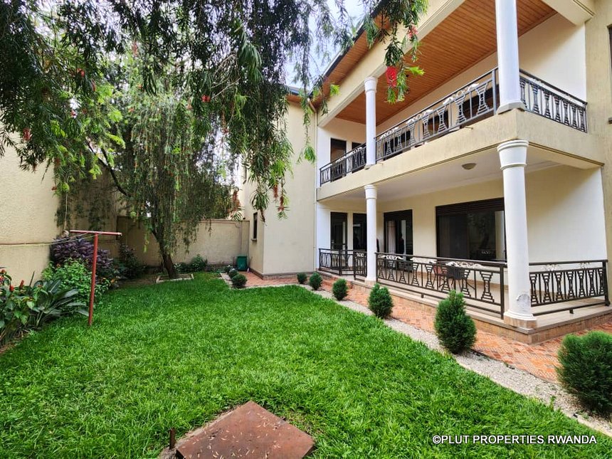 Fully furnished apartment for rent in Gacuriro.