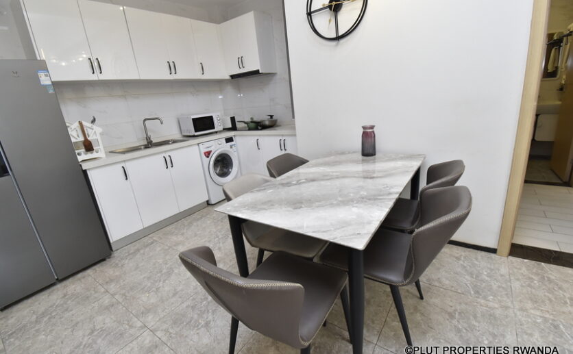 furnished apartment for rent in nyarutarama (10)