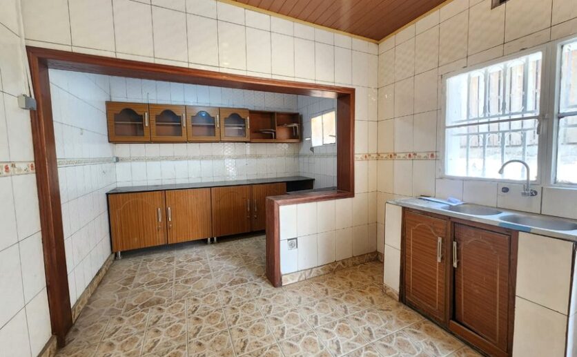 rent in remera (13)