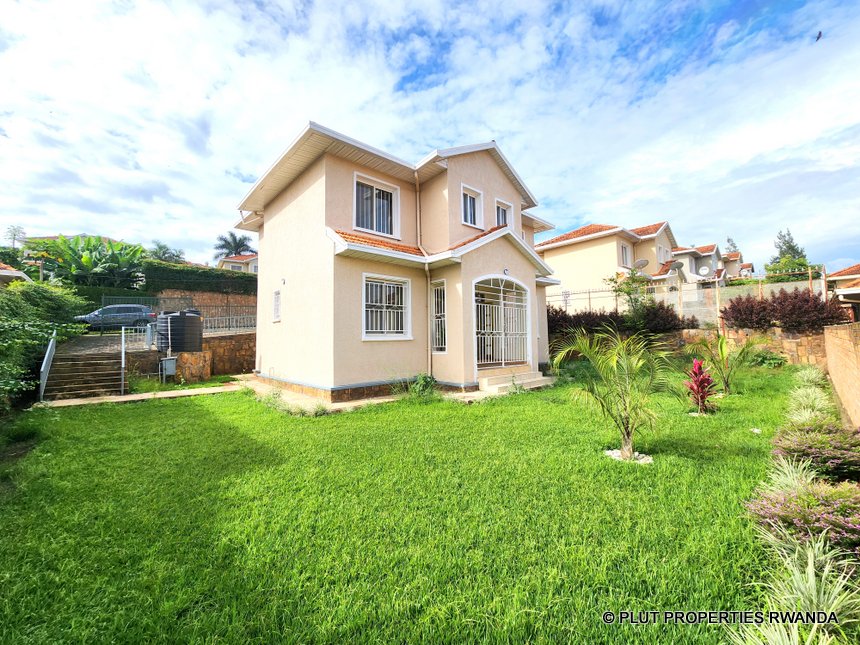 House for sale in Rusororo Estate