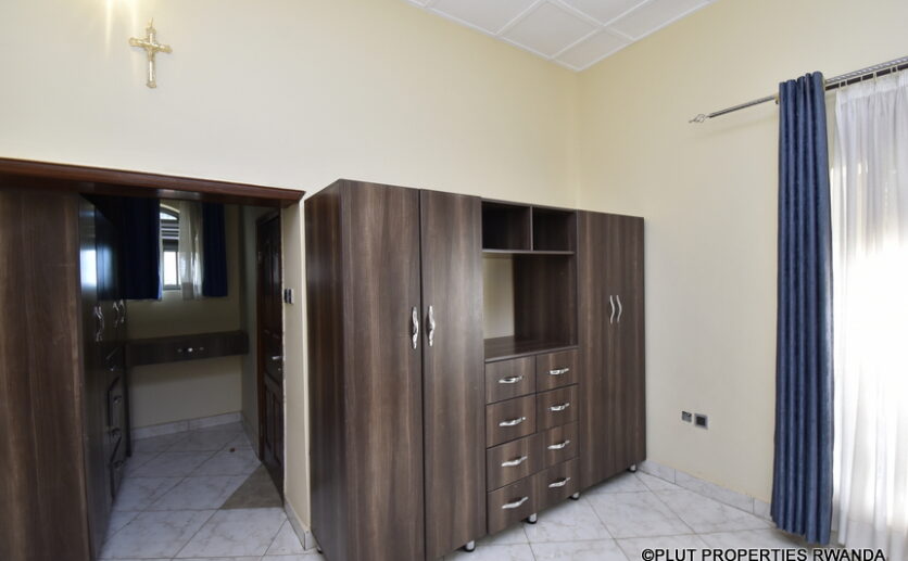 Furnisehd house for rent in Rebero (16)