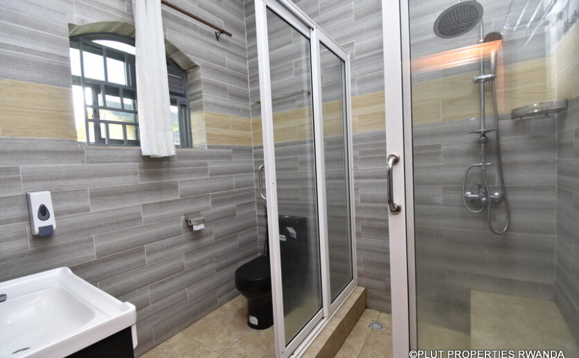 Furnisehd house for rent in Rebero (17)