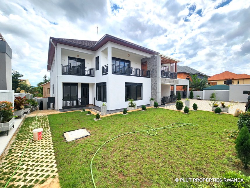 Mansion for rent in Gacuriro