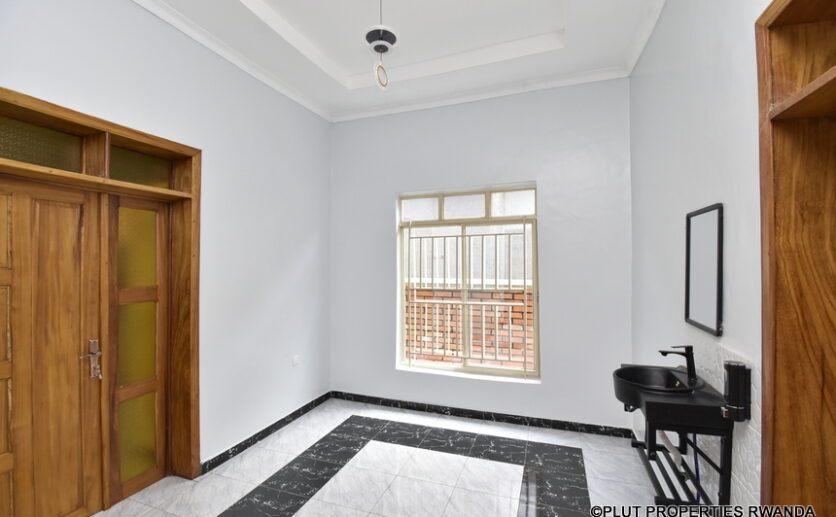 House for sale in Remera (13)