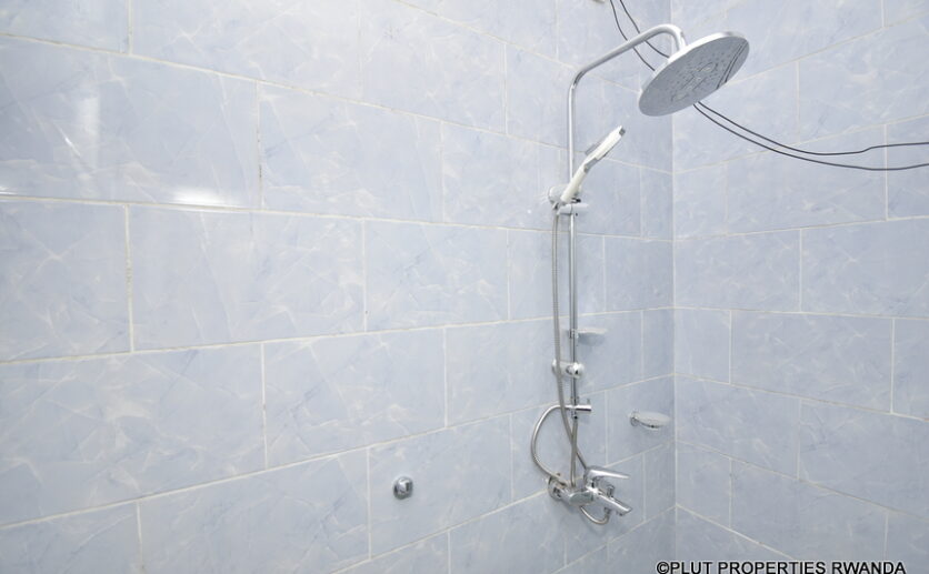 beautiful house for sale in Remera (7)