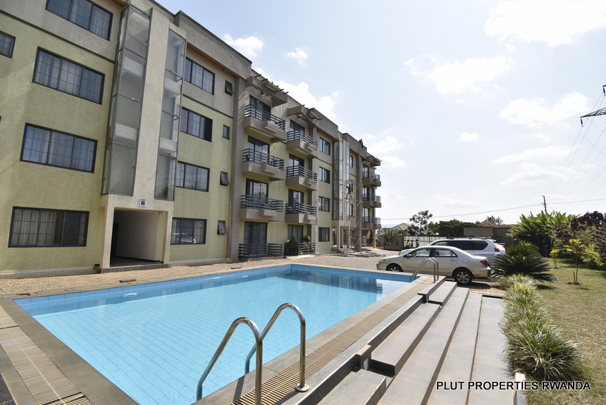 Furnished apartment with pool for rent.