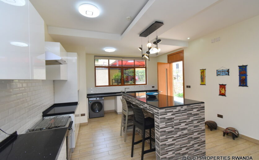 serviced modern ground floor apartment (update) (15)