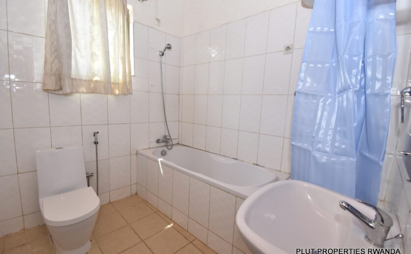 House for rent in Gacuriro plut properties (12)