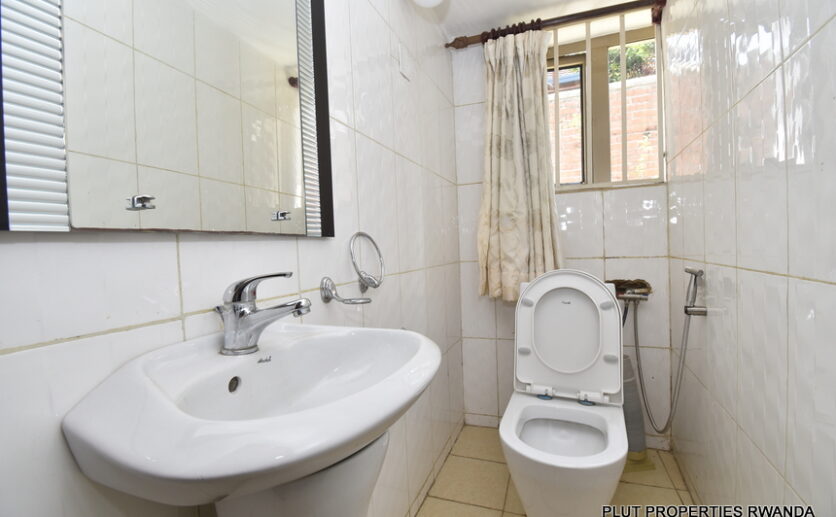 House for rent in Gacuriro plut properties (14)