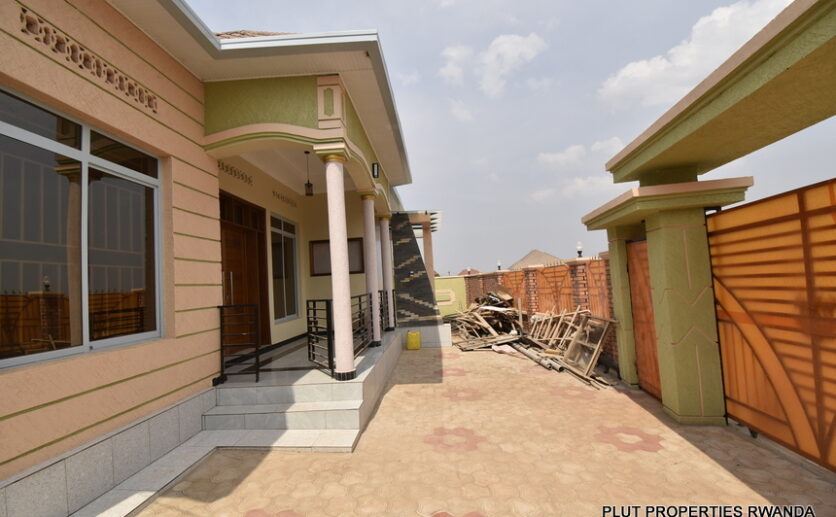 House for sale in Kicukiro plut properties (3)