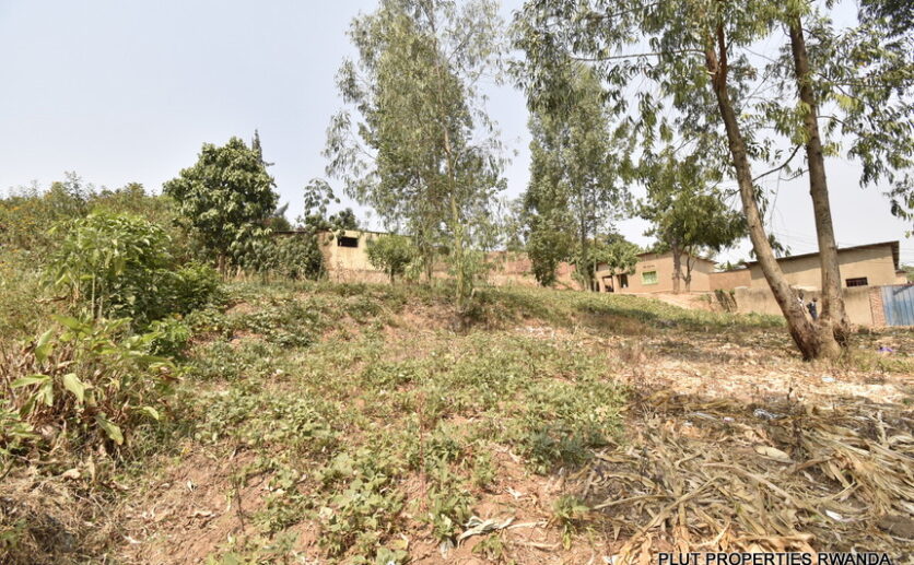 Huge plot for sale in Gacuriro (3)