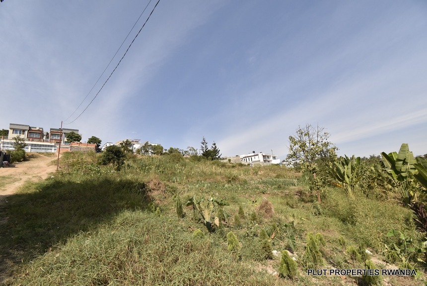 Big plot for sale in Kibagabaga.
