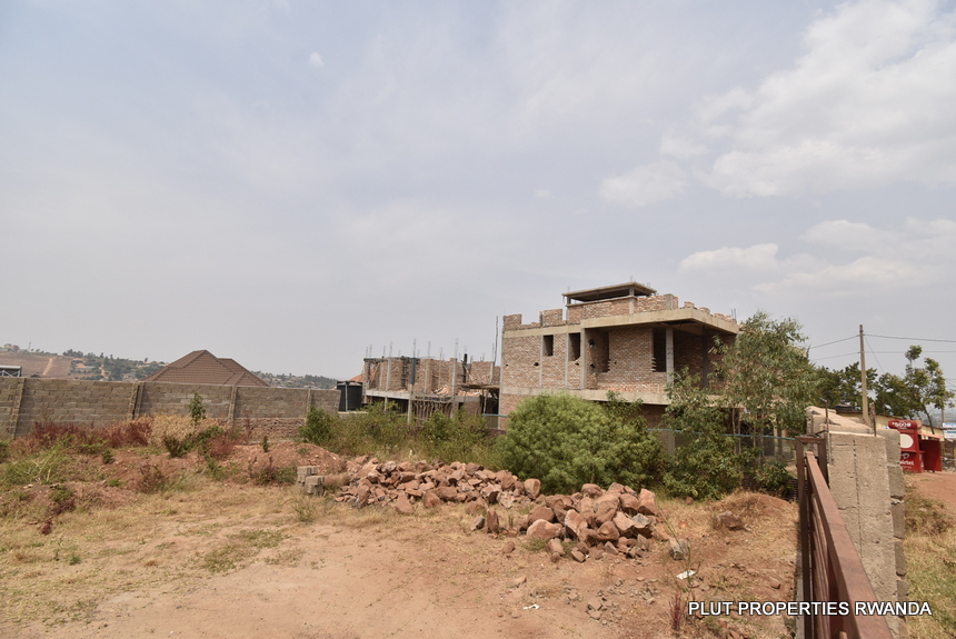 Plot for sale in Muyange.
