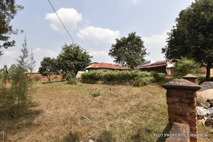 Buy land in Kicukiro.