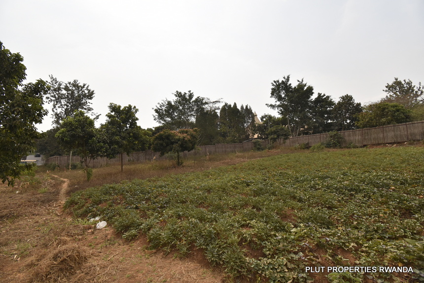 Huge plot for sale in Rusororo.