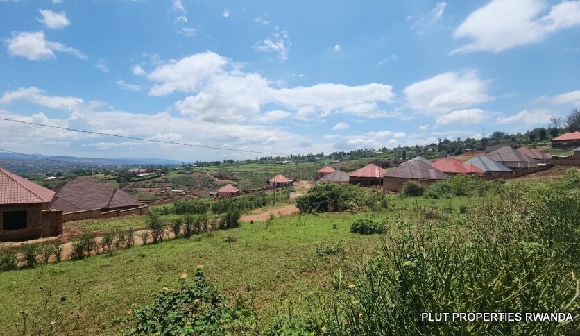 Buy land in Bumbogo 2 plut properties (6)