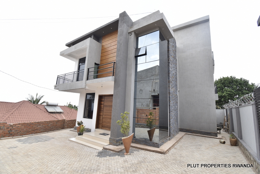 Furnished house for rent in Rebero.