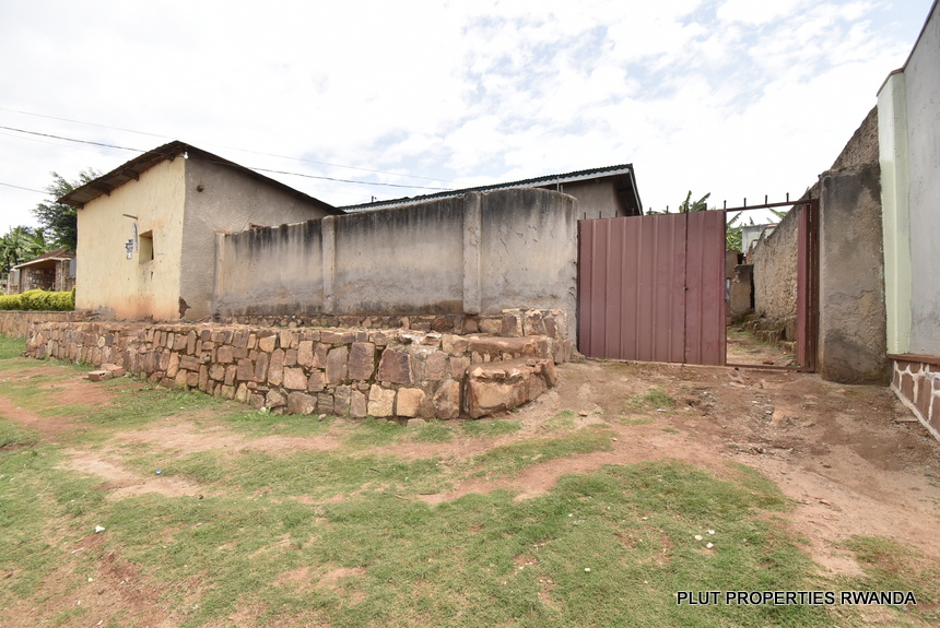 Plot for sale.