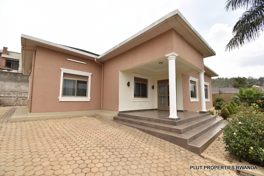House for rent in Kicukiro Gatenga.