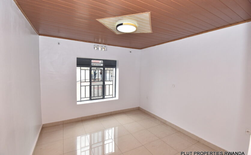 House for sale in Kanombe plut properties (7)