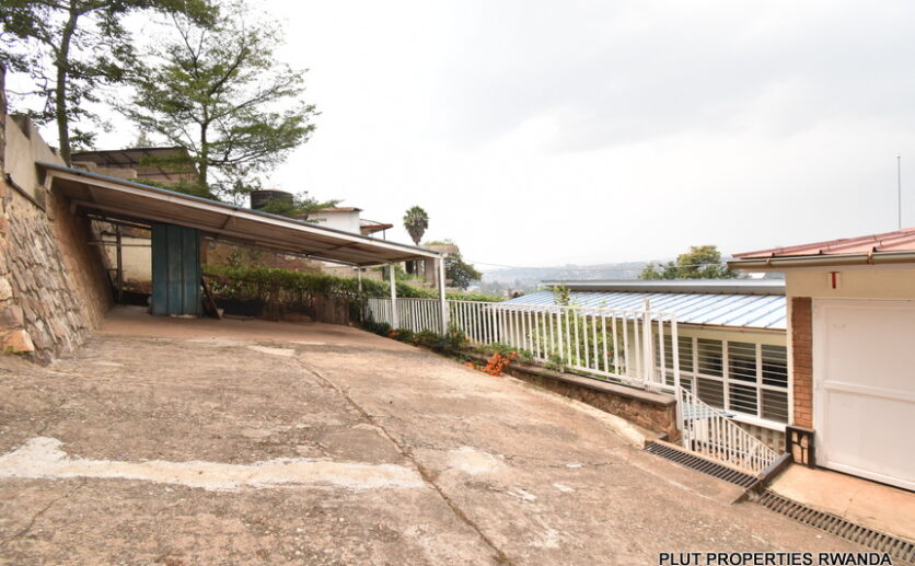fully furnished house for rent in Kiyovu plut properties (update) (1)