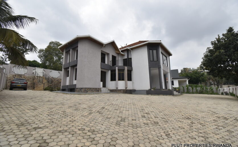 Nyarutarama Kigali house for rent plut properties (1)