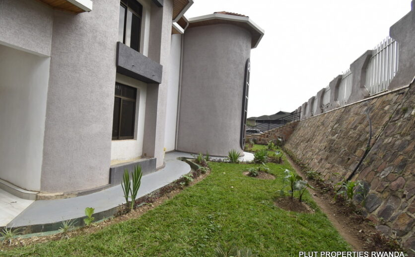 Nyarutarama Kigali house for rent plut properties (19)