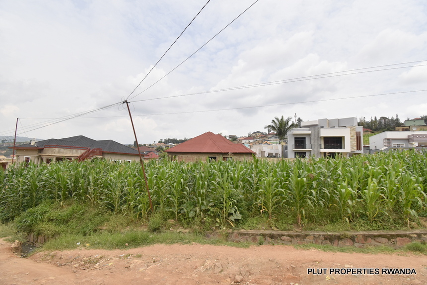 Big plot for sale in Kibagabaga.