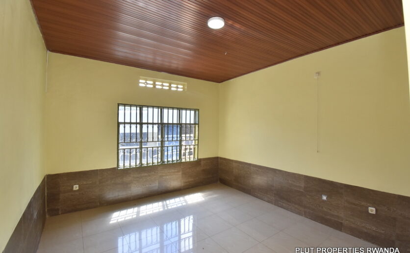 House for sale plut properties (6)