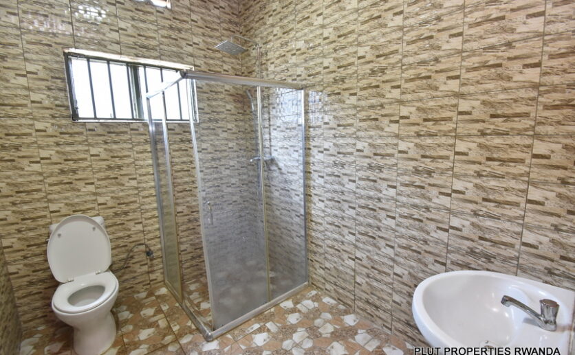 House for sale plut properties (8)