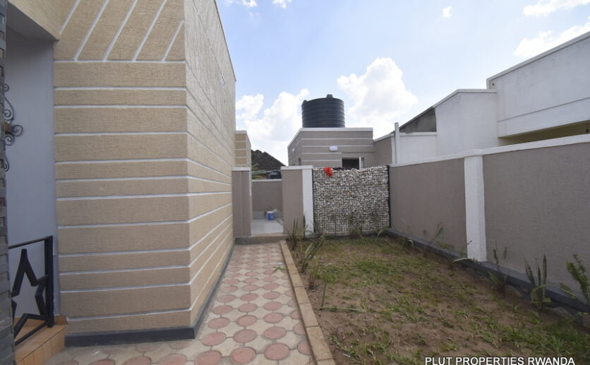 Kimironko house for sale plut properties (17)