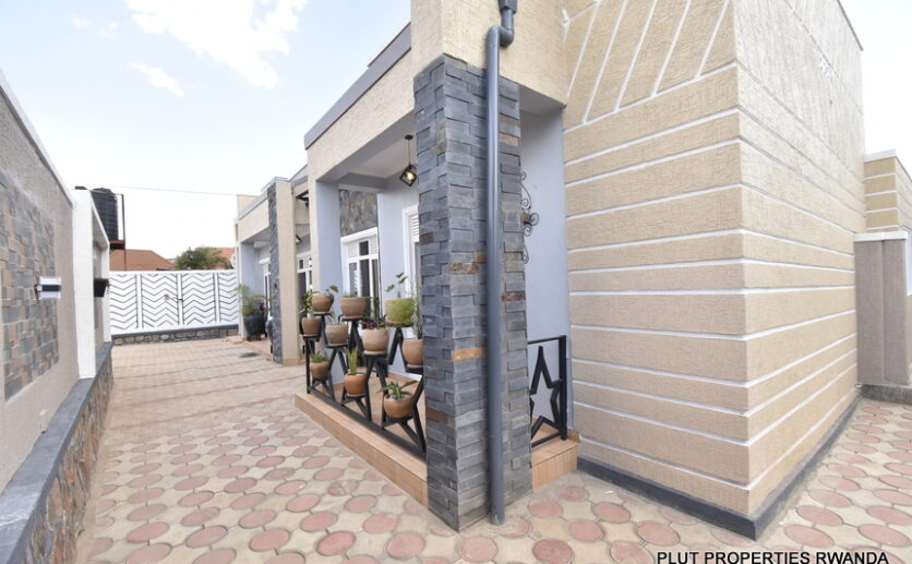 Kimironko house for sale plut properties (18)