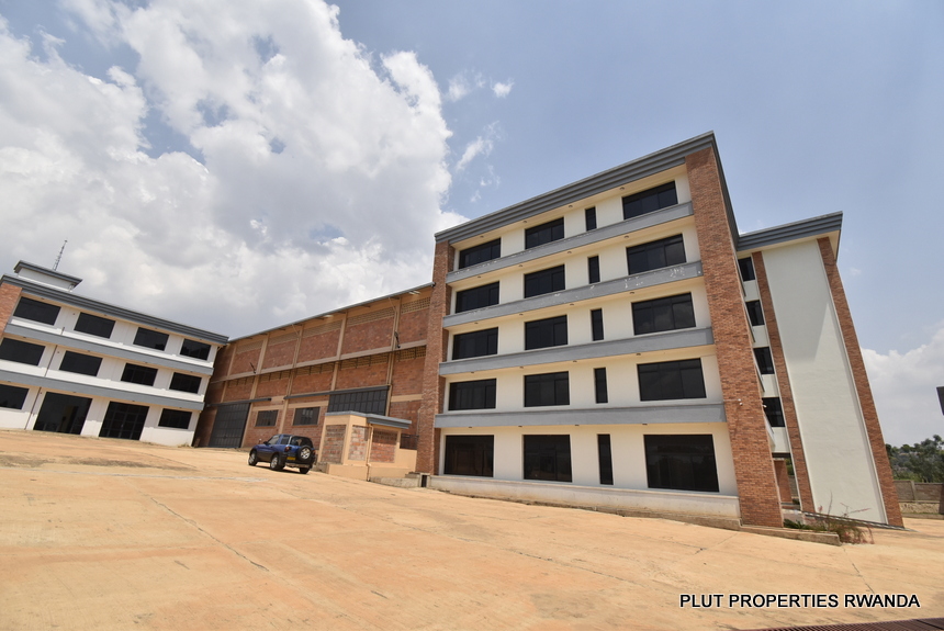 Warehouse and offices for rent in Masoro