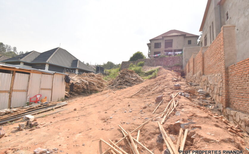 Buy plot in Kibagabaga 4 plut properties (2)