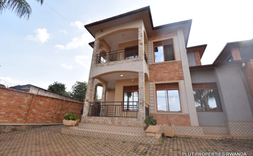 House for rent in Kicukiro plut properties (8)
