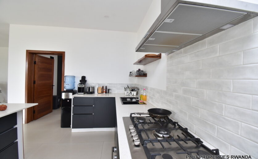 Modern furnished apartment in Kacyiru Kigali plut properties (21)