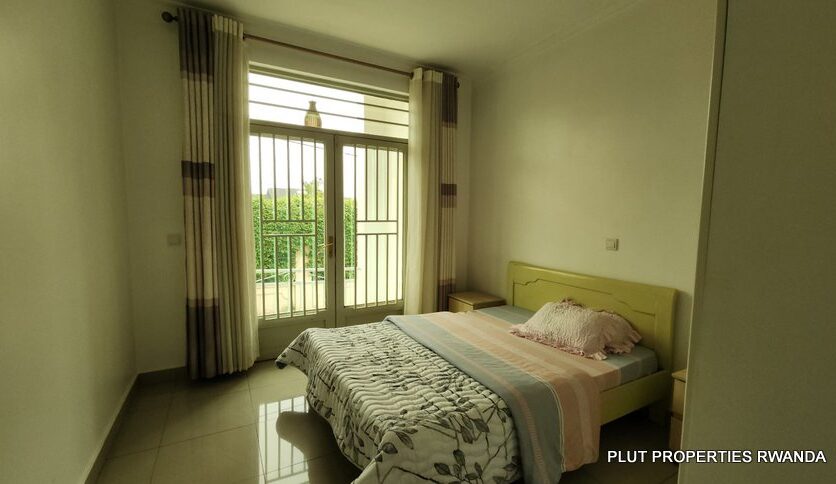 2 bedrooms house for rent in Gisozi (1)