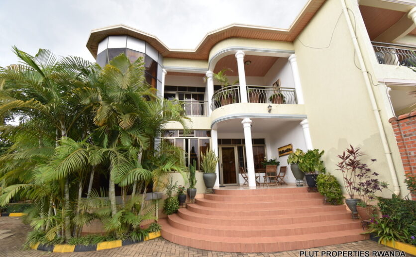House for rent in Kagugu plut properties (19)