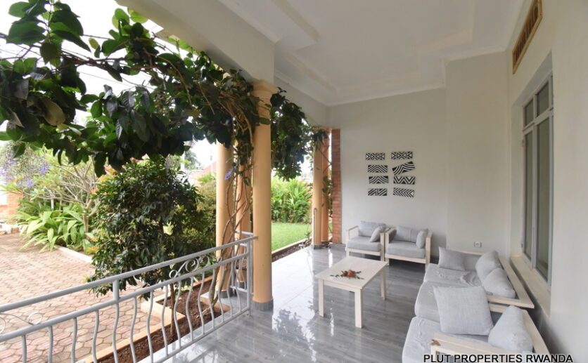 House for rent in Kicukiro plut properties (1)