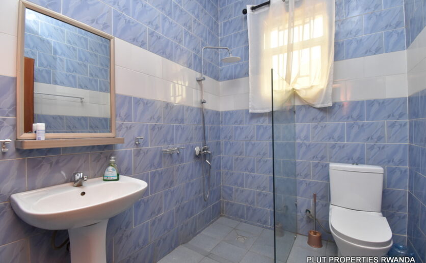 House for rent in Kicukiro plut properties (12)