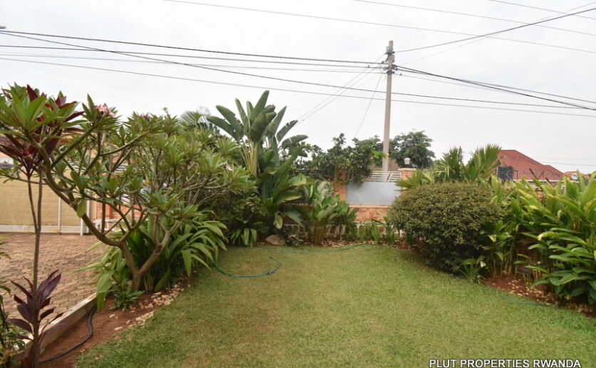 House for rent in Kicukiro plut properties (2)