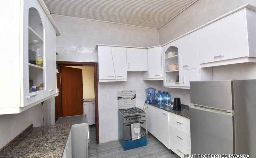 House for rent in Kicukiro plut properties (6)